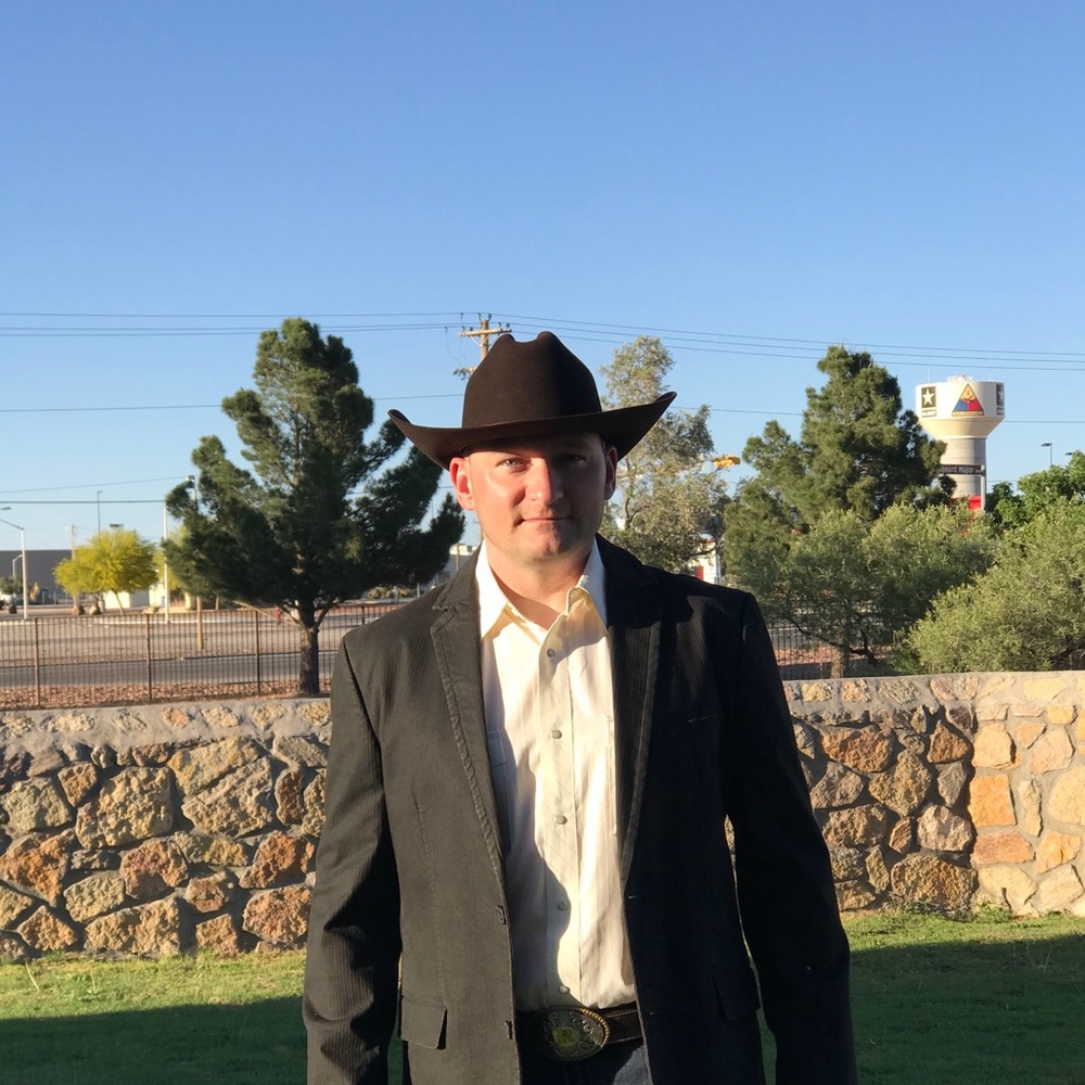 Meet your Posher, Thomas